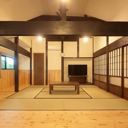【コテージくぎの】大谷川沿いの露天風呂があるコテージ Minamiaso Exterior foto